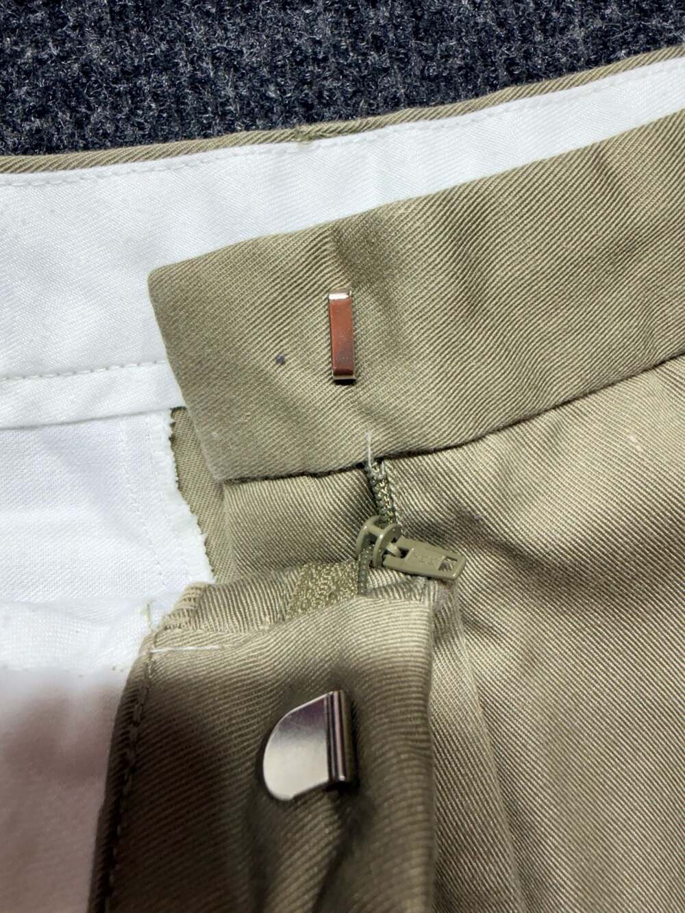 Princeton Club Beige Pleated Straight Fit Pants (Women) - Size 11/12 - Picture 4 of 8
